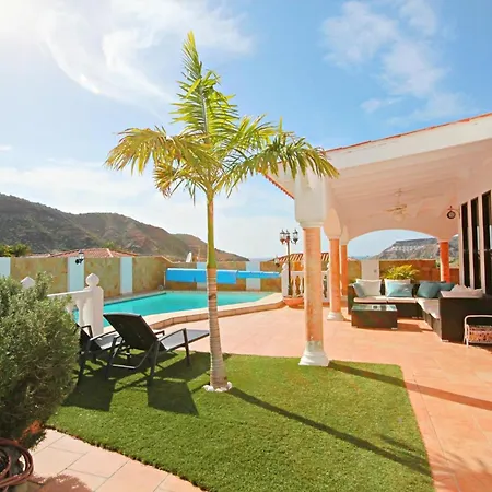 Lucia With Heated Private Pool *